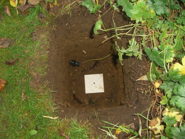 Hole